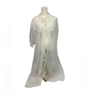 Vintage Sheer Lace Peignoir / Robe – Ivory – Romantic Lingerie